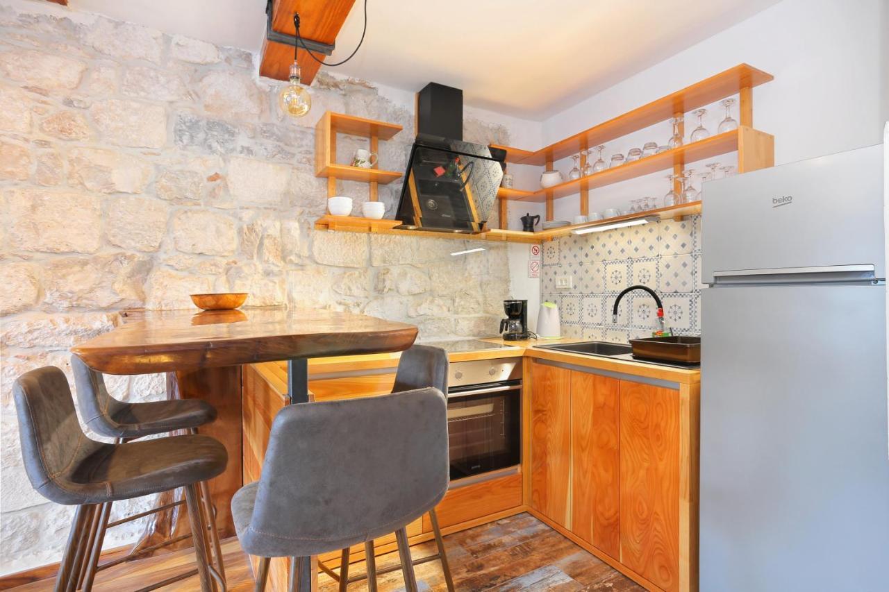 Apartments With A Parking Space Omis - 19051 외부 사진